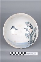 藏品(彩繪印花山水紋菱花口碗)的圖片