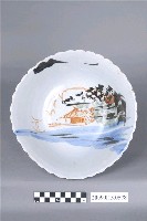 藏品(淡藍釉彩繪印花山水紋菱花口碗)的圖片