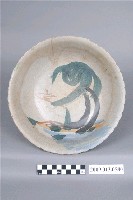 藏品(彩繪椰樹海景紋菱花口碗)的圖片