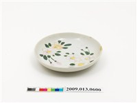藏品(彩繪印花茶花紋碟)的圖片