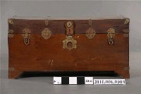 藏品(小型木製衣箱)的圖片