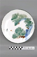 藏品(彩繪松樹鶴紋圓盤)的圖片