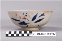 藏品(手繪白瓷花卉紋碗)的圖片