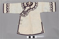 藏品(米白色絲質緹花大襟女衫)的圖片