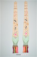 藏品(米黃絲緞喜鵲梅花劍帶)的圖片