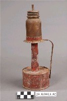 藏品(紅漆立柱式煤油燈)的圖片