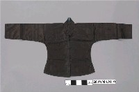 藏品(黑絲質緹花對襟男外褂)的圖片