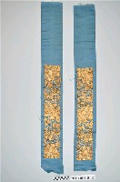 藏品(藍絲緞盤金釘線袖口布片組)的圖片