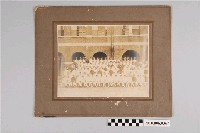 藏品(男子學生與教師合照)的圖片