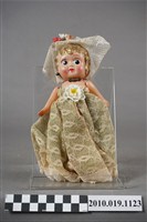 藏品(金髮藍眼新娘玩偶)的圖片