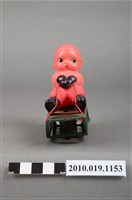 藏品(藍眼滑雪玩偶)的圖片