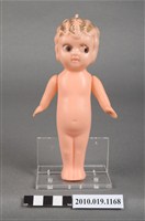 藏品(金色波浪短髮玩偶)的圖片