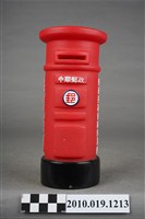 藏品(紅色郵筒造型存錢筒)的圖片
