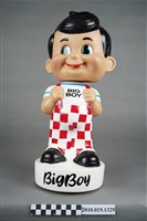 藏品(大男孩玩偶)的圖片