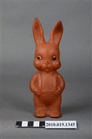 藏品(兔子玩偶)的圖片