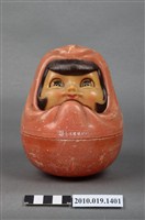 藏品(小林眼鏡不倒翁造型存錢筒)的圖片