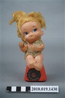 藏品(女孩玩偶)的圖片