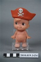 藏品(海盜帽男孩玩偶)的圖片
