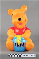 藏品(小熊維尼存錢筒)的圖片