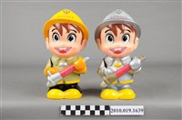 藏品(臺中市消防寶寶造型存錢筒組)的圖片