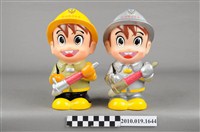 藏品(澎湖縣消防寶寶造型存錢筒組)的圖片