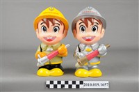 藏品(高雄市消防寶寶造型存錢筒組)的圖片