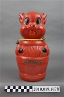 藏品(紅色豬造型存錢筒)的圖片