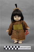 藏品(咖啡色和服女孩玩偶)的圖片
