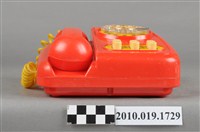 藏品(紅色轉盤電話玩具)的圖片