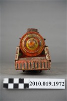 藏品(紅色火車頭造型玩具)的圖片