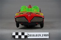 藏品(玩具紅色蝙蝠車)的圖片