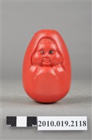 藏品(紅色不倒翁造型存錢筒)的圖片
