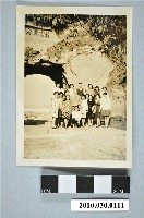 藏品(石門洞黃杰題精忠照海前合影)的圖片
