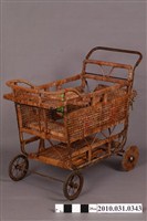 藏品(藤製嬰兒床)的圖片