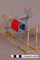 藏品(鐵製搖擺馬)的圖片