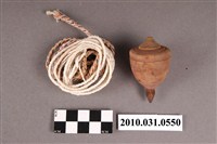 藏品(木製針釘陀螺)的圖片