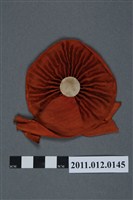 藏品(紅色絲絹)的圖片