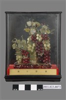 藏品(洪慶峰升任臺中縣教育局局長英才得展玉雕葡萄擺飾)的圖片