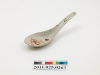 藏品(紅色花卉紋瓷湯匙)的圖片
