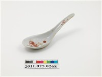 藏品(紅色花卉紋瓷湯匙)的圖片