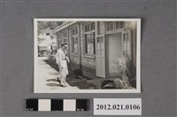 藏品(2位軍官準備步入營舍)的圖片