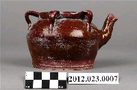 藏品(陶製薰油壺)的圖片