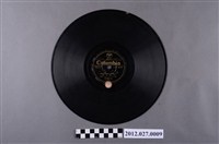 藏品(古倫美亞唱片公司發行的蟲膠唱片)的圖片