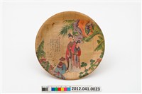 藏品(兩女一男奉茶圖竹製圓盤)的圖片