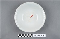 藏品(紅彩白瓷花口碗)的圖片