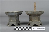 藏品(錫造六角燭臺)的圖片