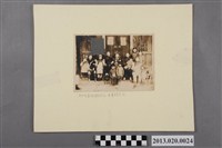 藏品(臺中州員林郡二水庄王漢鎔家族合影)的圖片