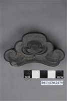 藏品(松葉雲紋鬼瓦)的圖片