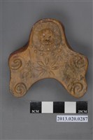 藏品(南投窯獸面雲紋鬼瓦)的圖片