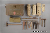 藏品(野戰蹄鐵工具箱組)的圖片